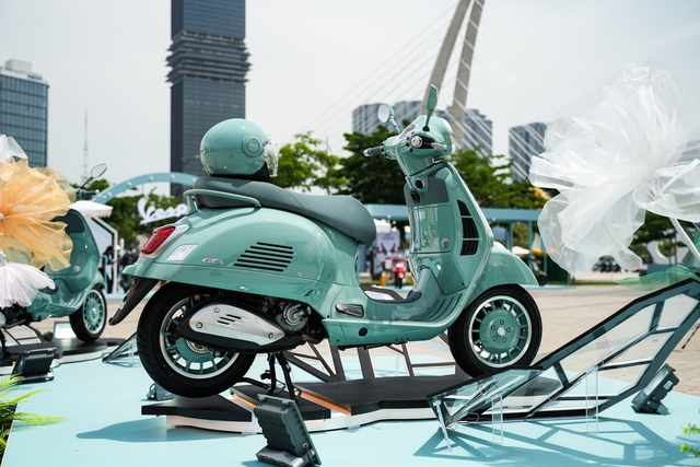 Đi Vespa không đơn giản là “chạy xe”, đó là một kiểu “trình diễn di sản”- Ảnh 5.