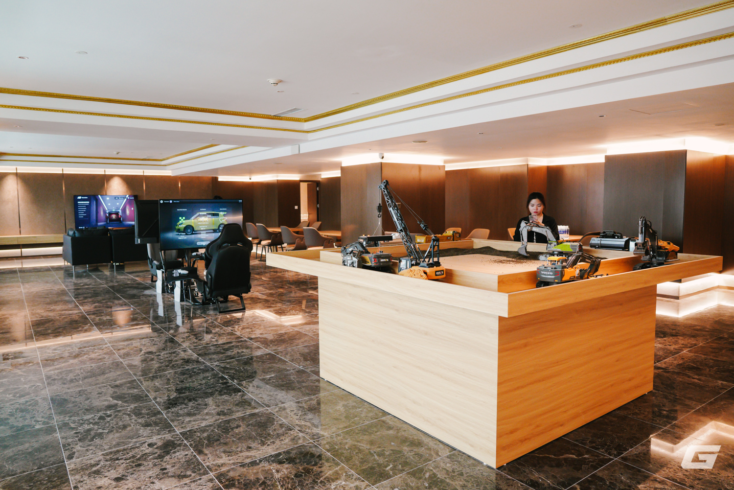 image9-1773921680468-17739216817141946321766 Khách sạn 5 sao Grand Plaza Hà Nội mở riêng phòng giải trí cho game thủ: Đầy đủ từ máy tính, PlayStation 5 cho tới Nintendo Switch 2 - Ảnh 1.