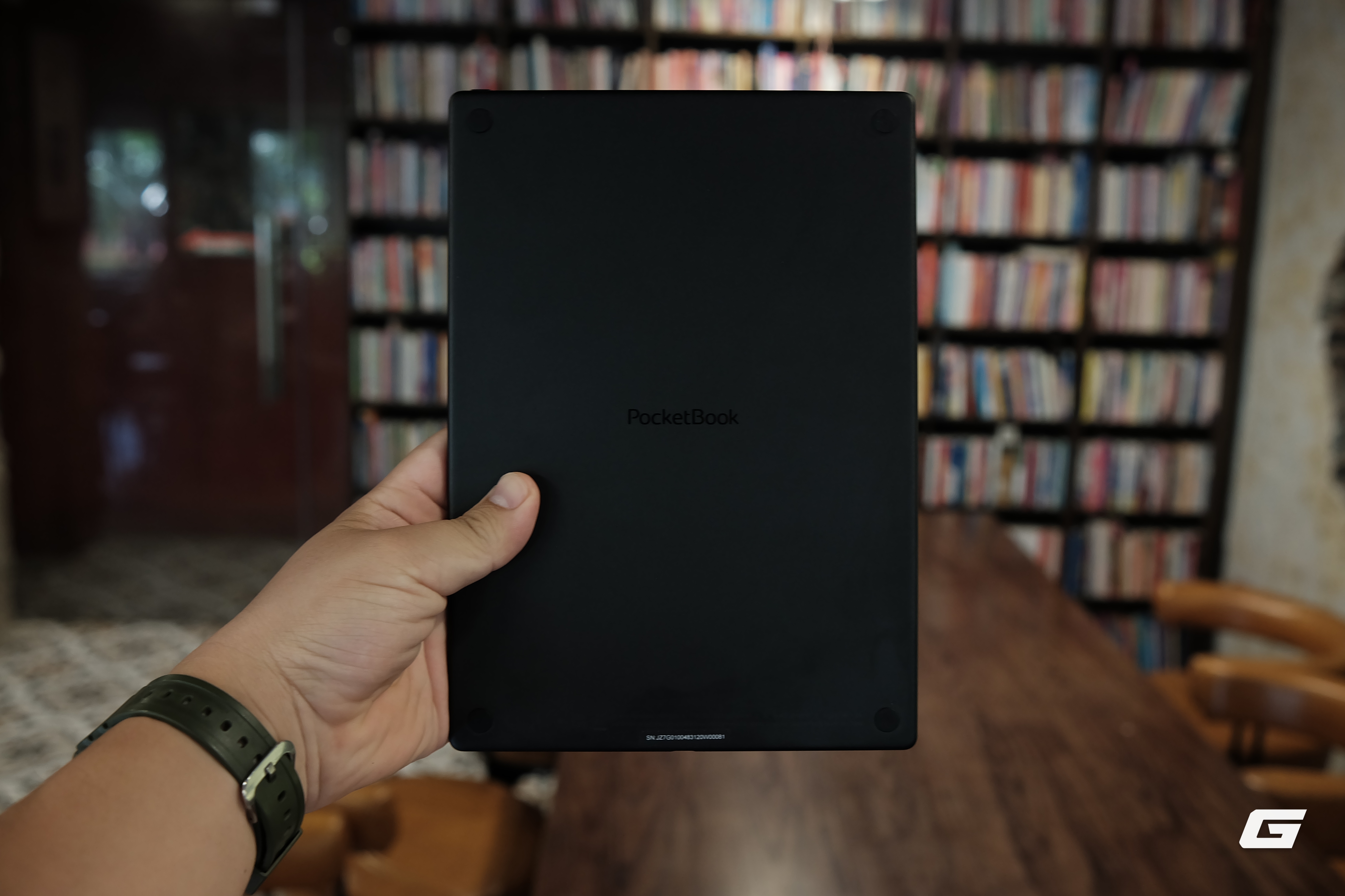 pocketbookdscf0780-1779441043591361907053 Trên tay nhanh PocketBook InkPad One: Màn hình 10.3 inch, thiết kế siêu mỏng, nhưng nói không với Android! - Ảnh 2.