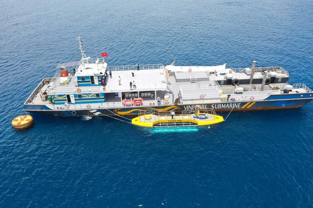 0026360vinpearl-submarine-ve-tau-ngam-bang-kinh-1787730208843-17877302091231048386864-1787755307594-1787755307966130183607