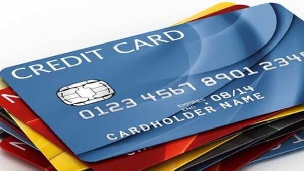 Thẻ Visa và thẻ ATM nội địa khác nhau thế nào, dùng ra sao?