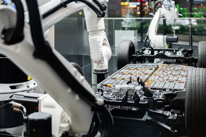 AI có thể giúp pin Tesla chạy thêm hơn 100.000 dặm? Nghiên cứu mới hé lộ bước tiến kéo dài tuổi thọ pin tới 23%- Ảnh 2.