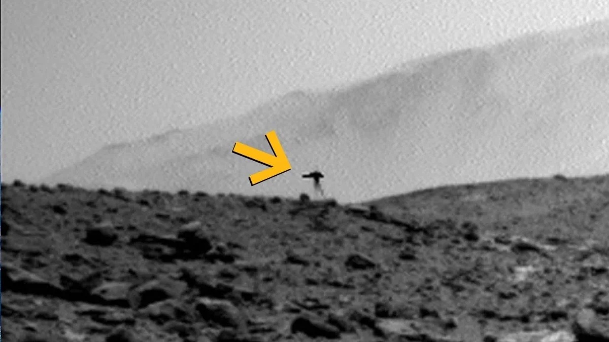 martian-combat-tripod01-1787975793107-17879757934611567345137