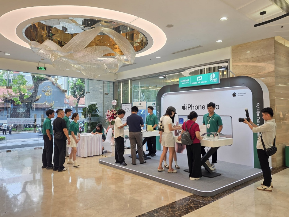 hoang-ha-mobile-1-1792741523-3 hoang-ha-mobile-1-1792741523.png