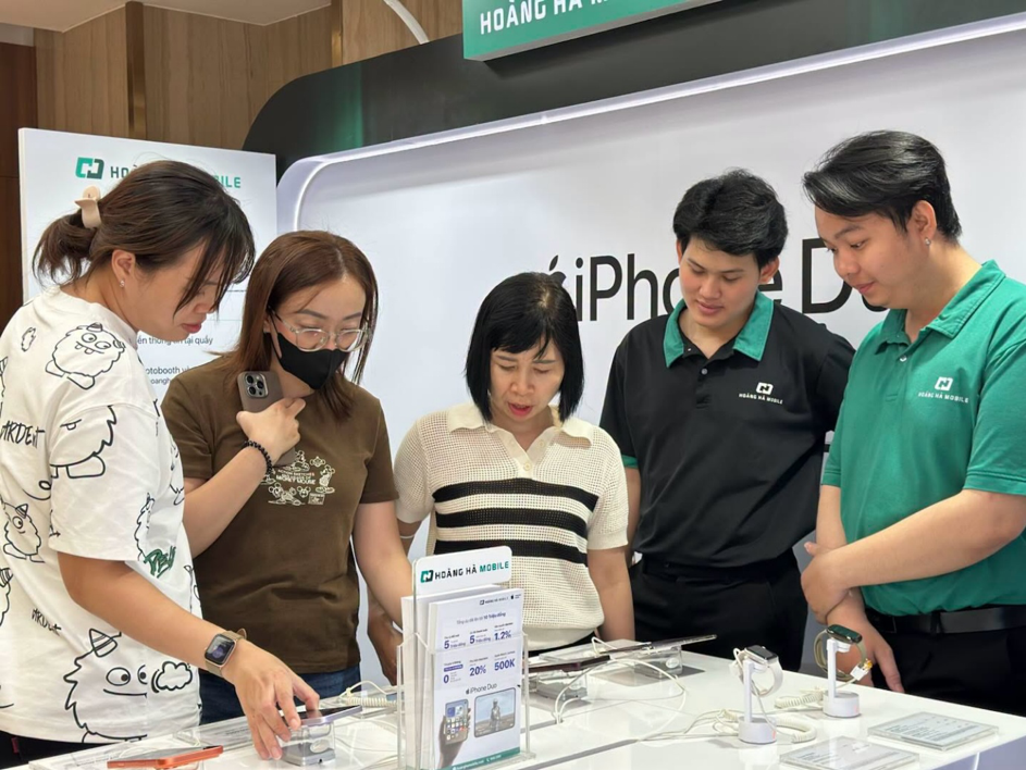 hoang-ha-mobile-4-1792741477-1 hoang-ha-mobile-4-1792741477.png